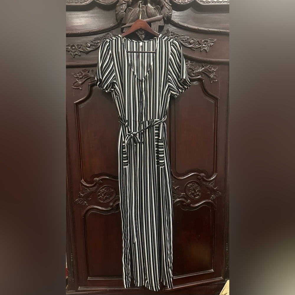 Chic Striped Black and White Jumpsuit